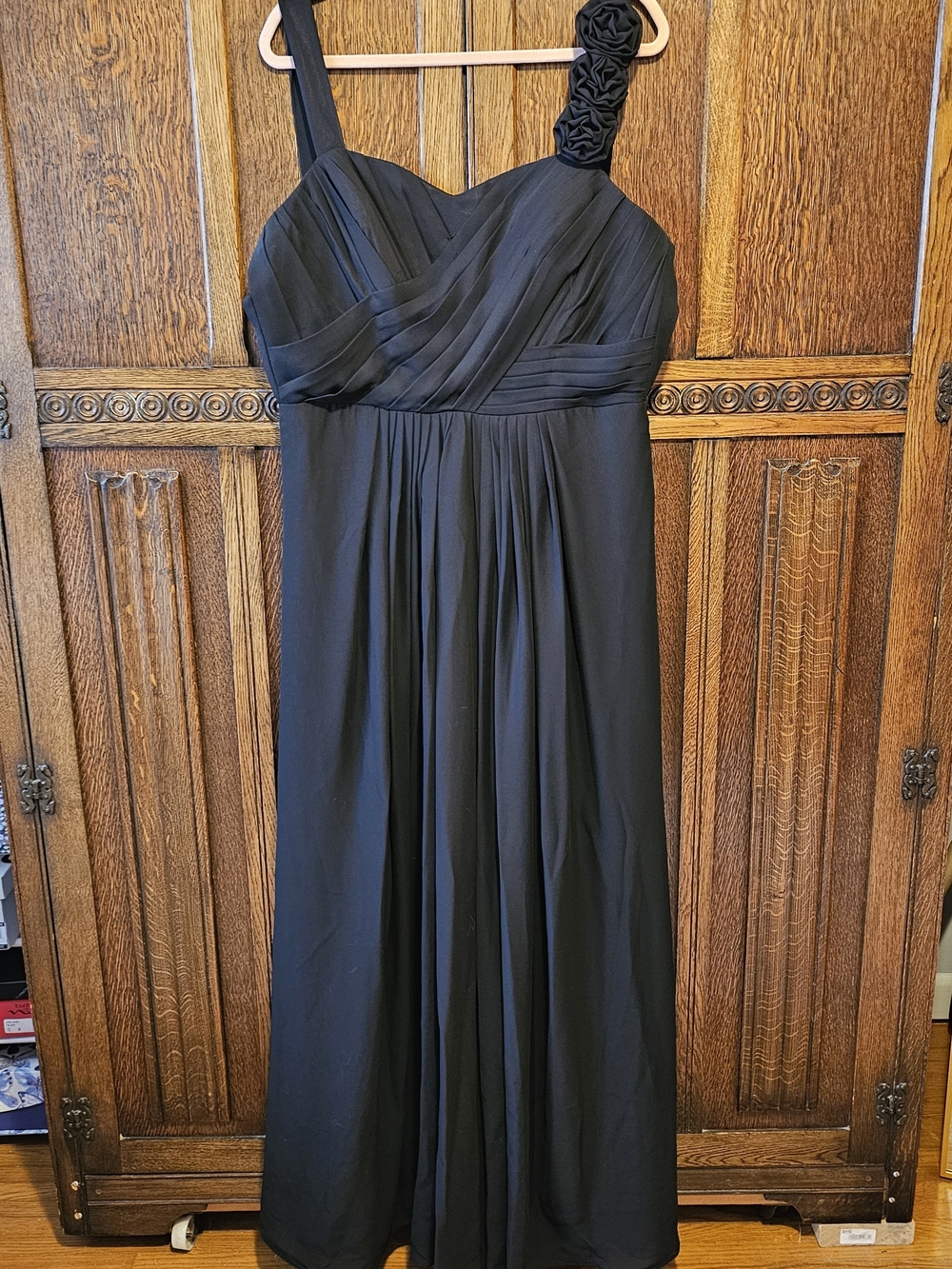 Elegant Black Evening Dress 18